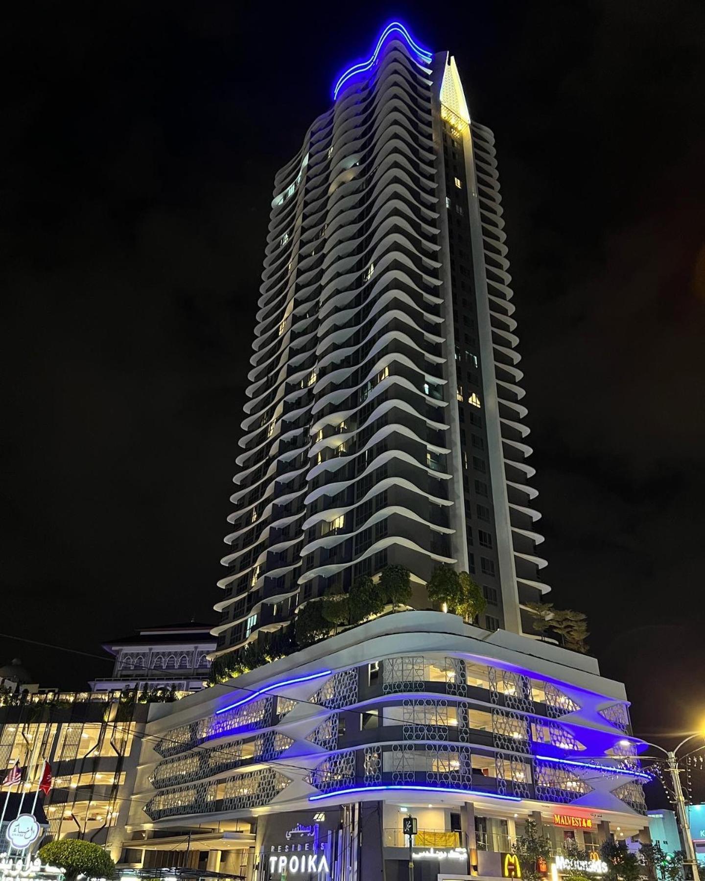 Rizz Residence Troika Kb 코타바하루 외부 사진