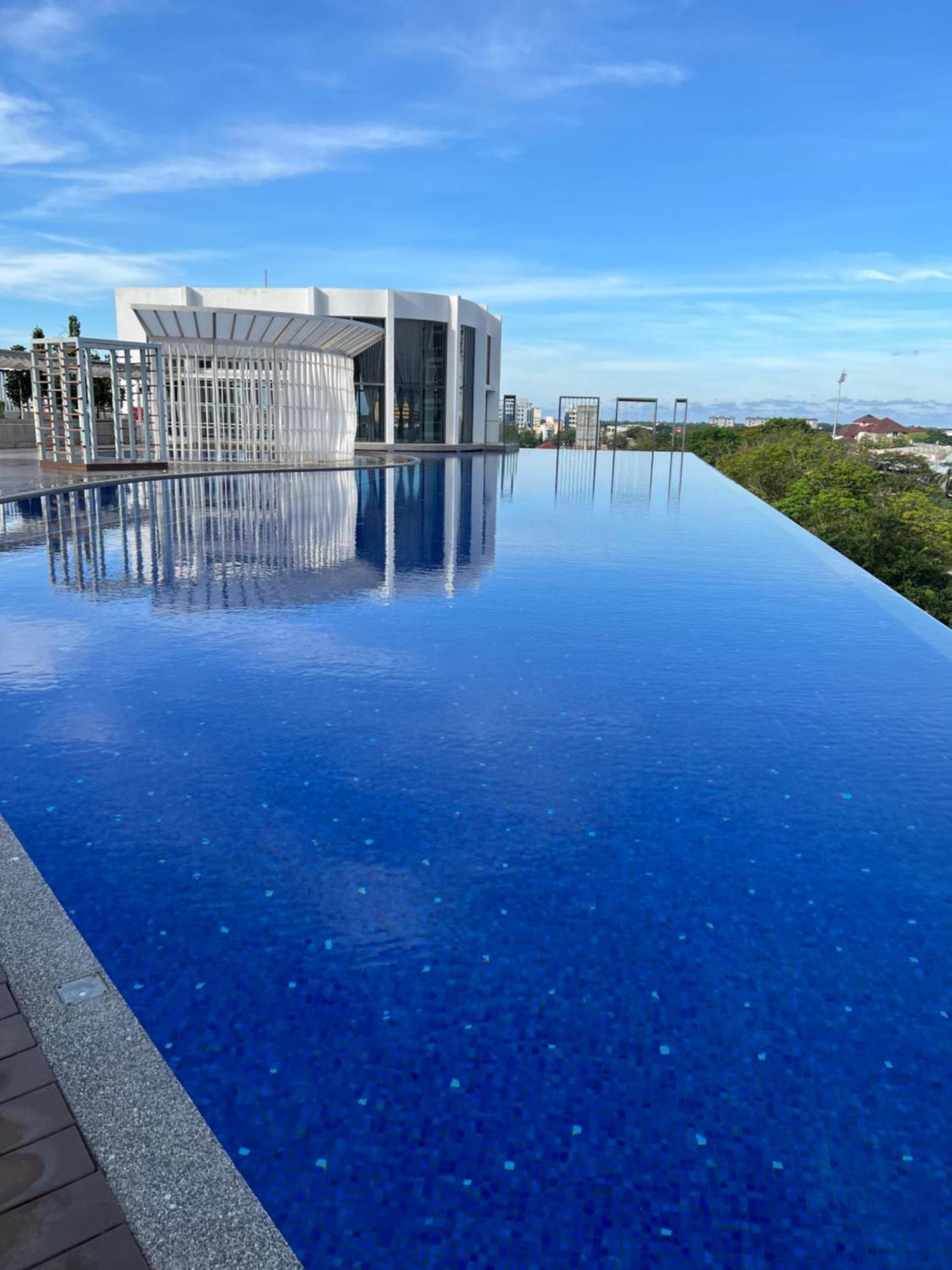 Rizz Residence Troika Kb 코타바하루 외부 사진